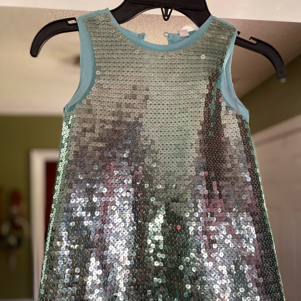 H&M sassy dress. NWOT.